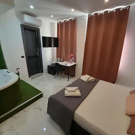 Tiffany & Babylon Luxury Stay Napoli Esterno foto
