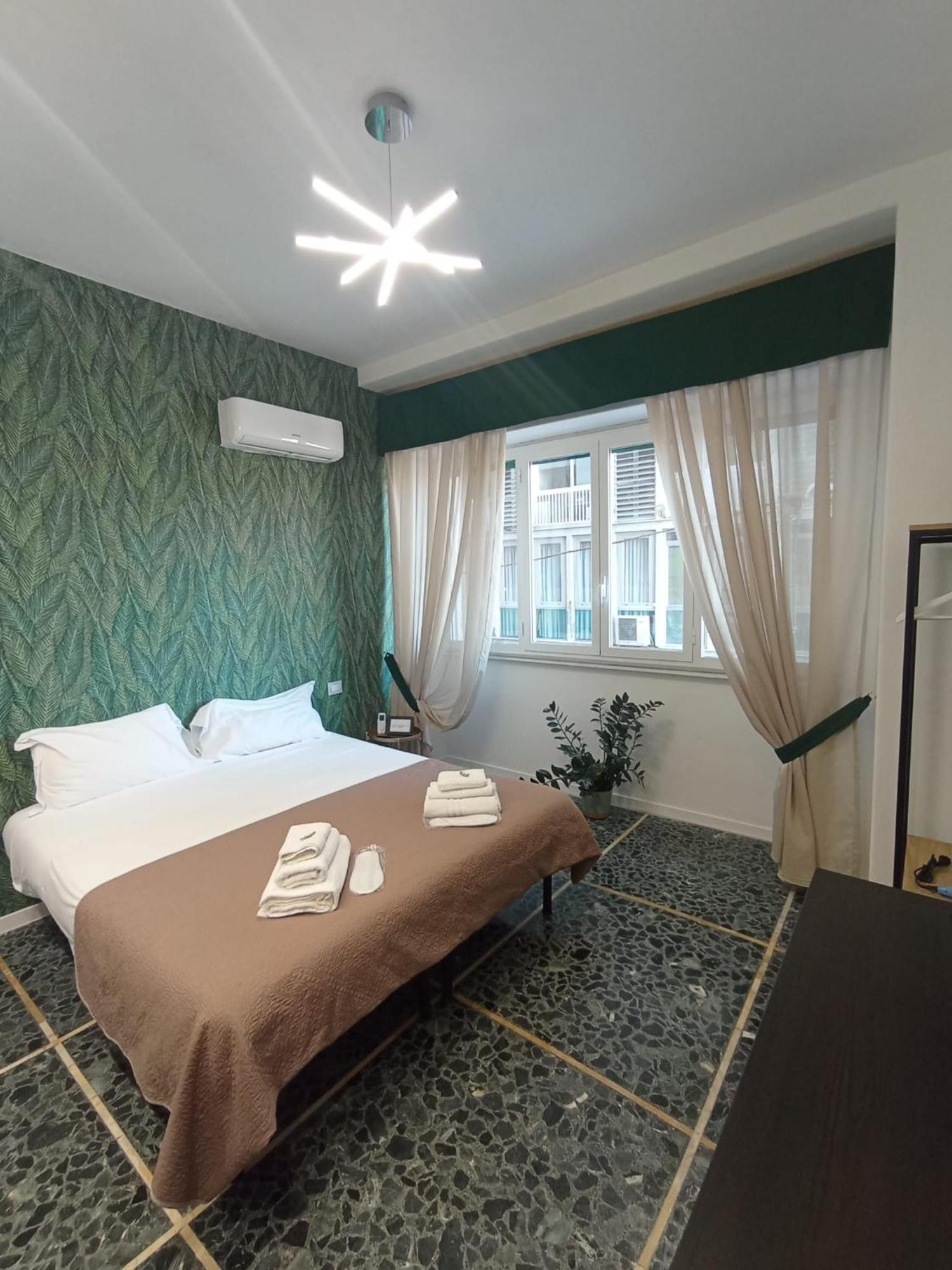 Tiffany & Babylon Luxury 5* Napoli