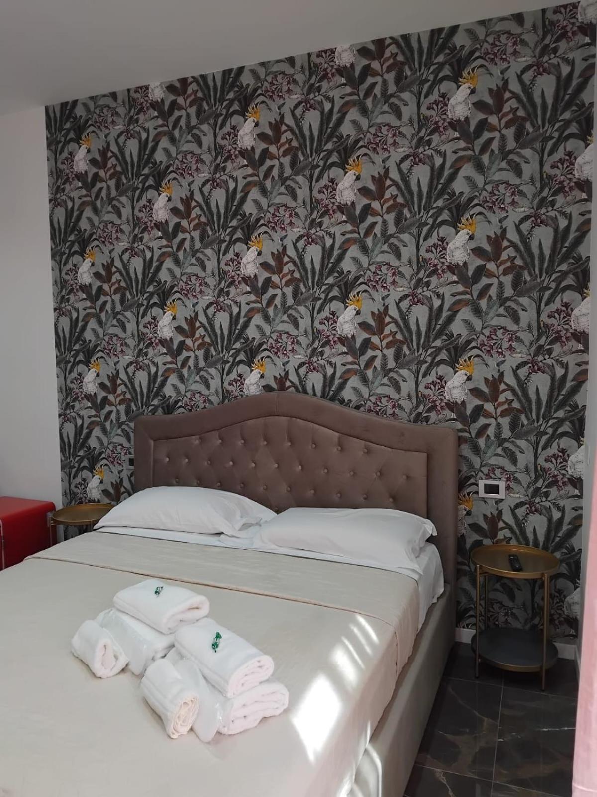 Tiffany & Babylon Luxury Aparthotel